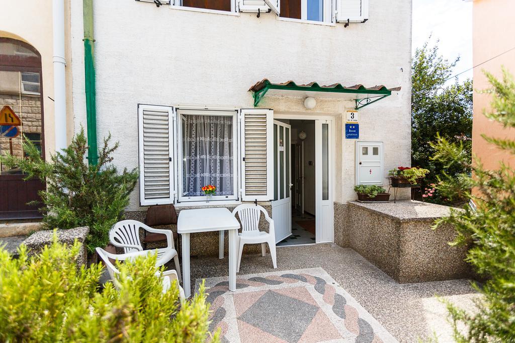 Apartment Filip Vrbnik Ngoại thất bức ảnh