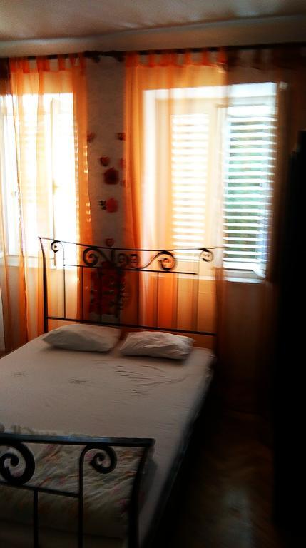Apartment Filip Vrbnik Ngoại thất bức ảnh